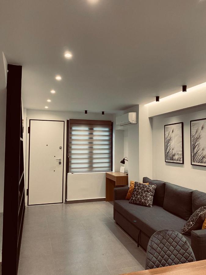 Small Meisonette Near The Metro Vipgreece 雅典 外观 照片